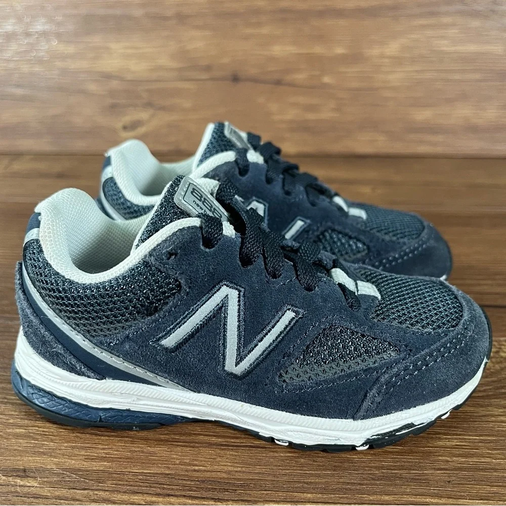 New Balance 888 Suede Sneakers Size 6C Shoes
